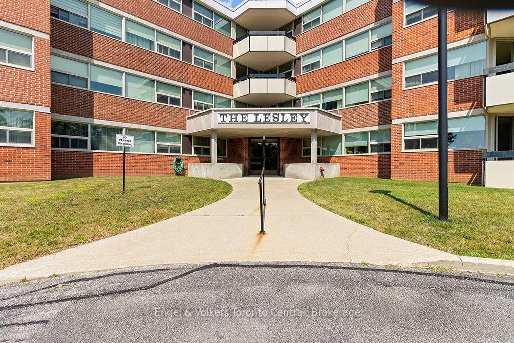 860 9TH Street E 402, Owen Sound, ON N4K 1R2