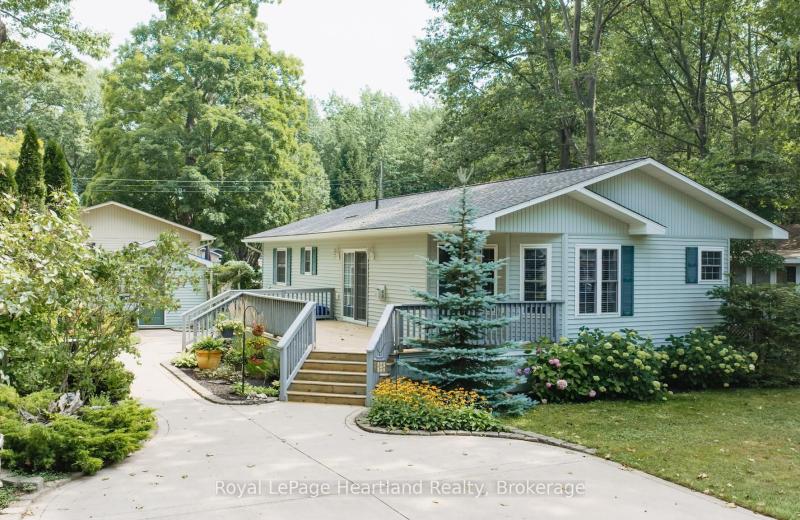 10 HURON Lane, Ashfield-Colborne-Wawanosh, ON N7A 3Y2