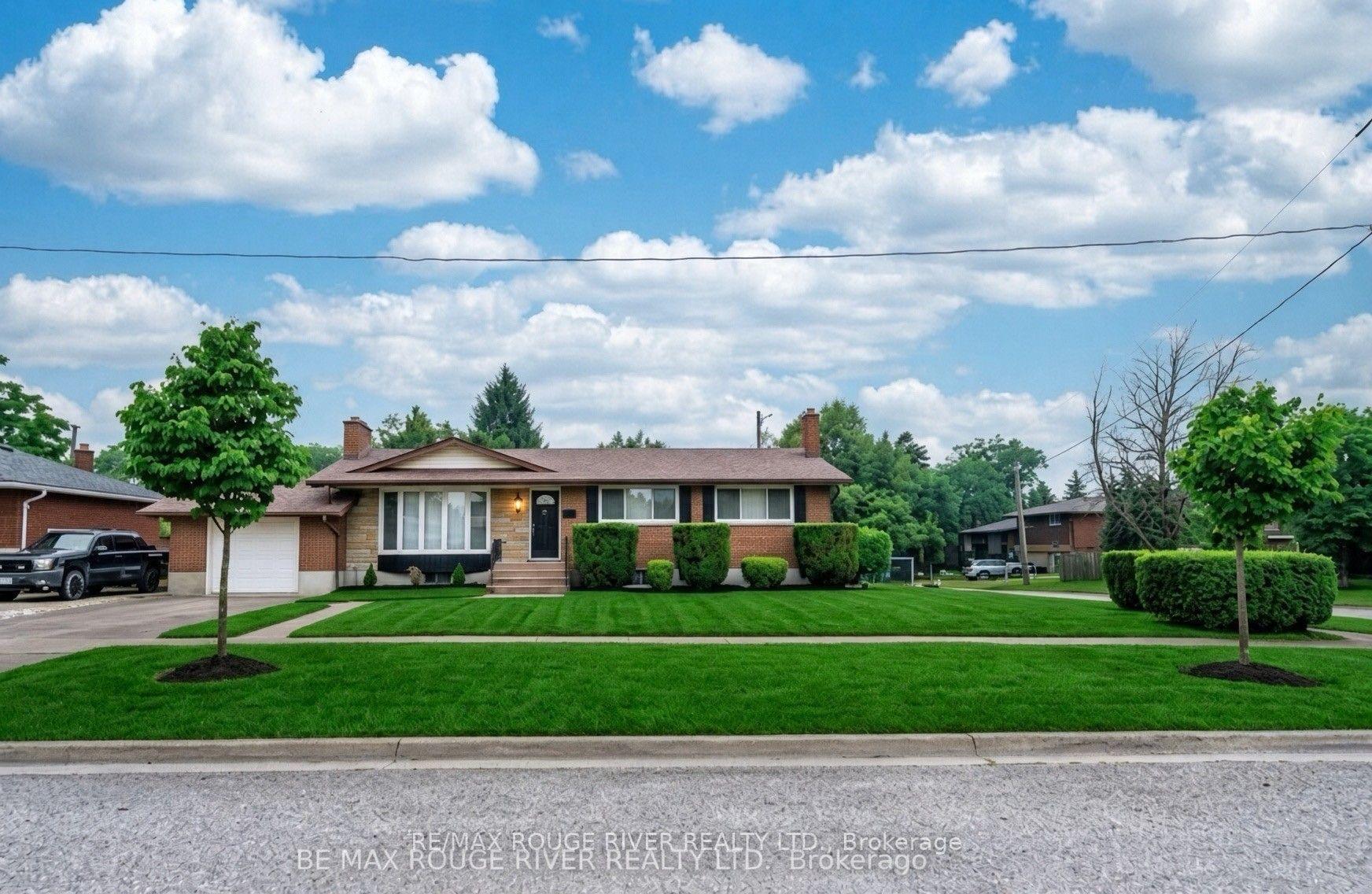 25 Clearview Heights, St. Catharines, ON L2T 2W2
