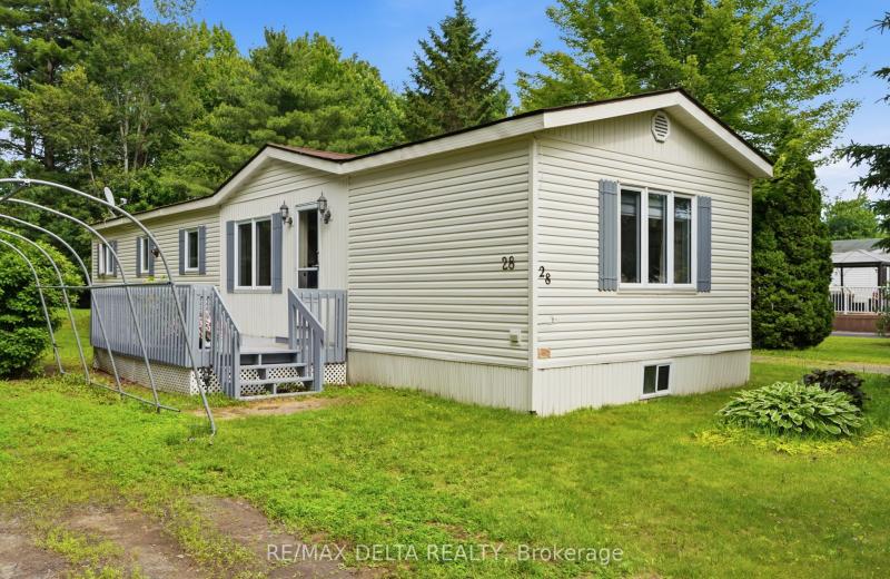 28-5279 County road 17 Highway, Alfred and Plantagenet, ON K0B 1A0