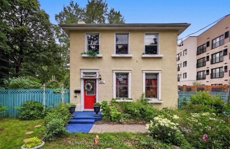 664 Center Street, Overbrook - Castleheights and Area, ON K1K 2N9