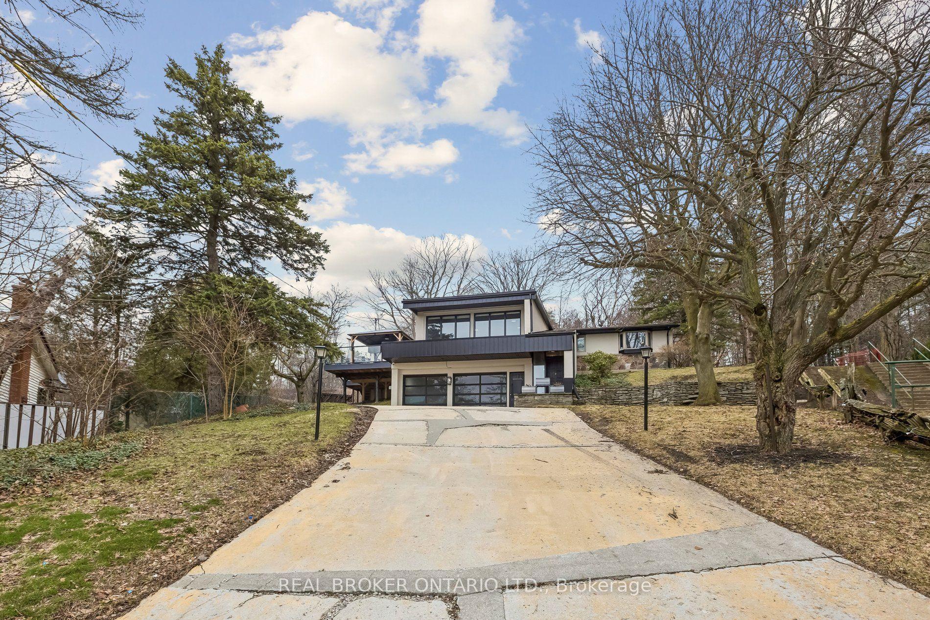 3 Chicopee Terrace, Kitchener, ON N2A 1T2