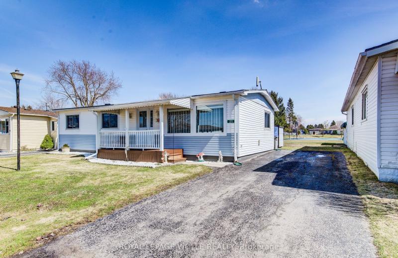 21 Fairview Crescent, North Perth, ON N4W 3G8