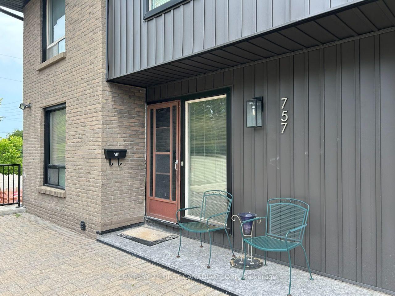757 Berkshire Drive, London South, ON N6J 3B5