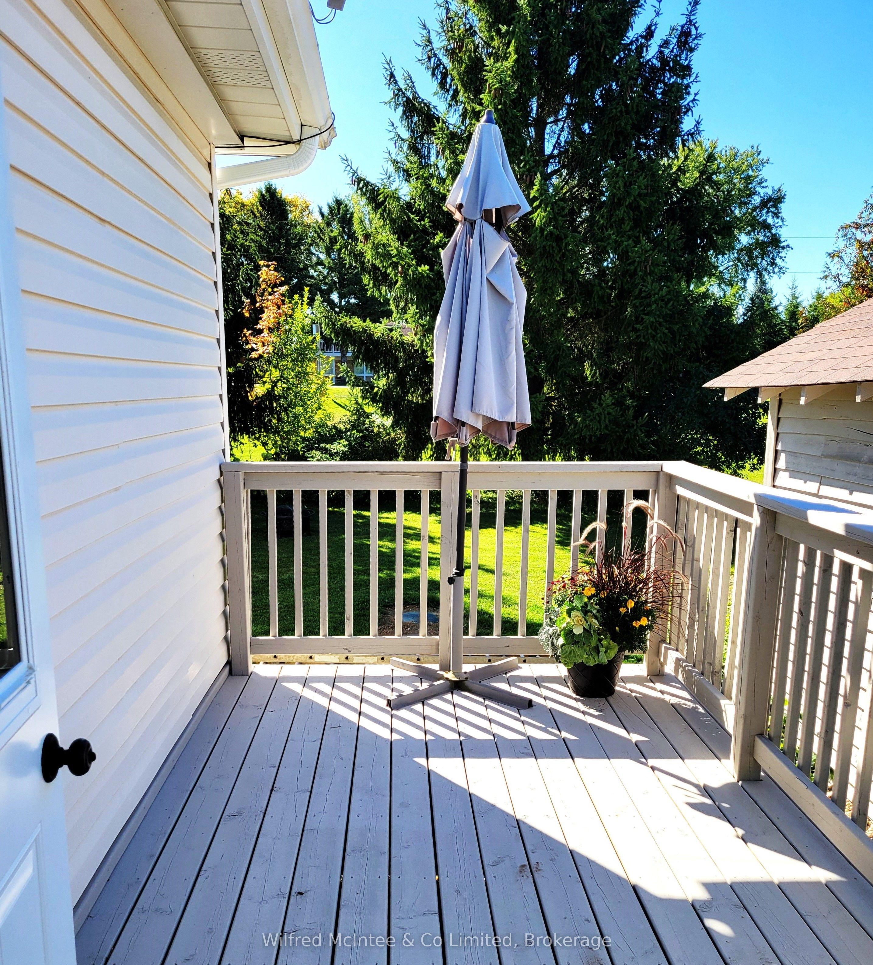 104 MEADOWS Drive, West Grey, ON N4N 3B8