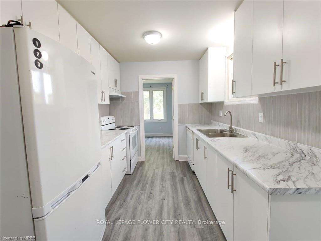 49 Mccrae Drive, Welland, ON L3C 6C9