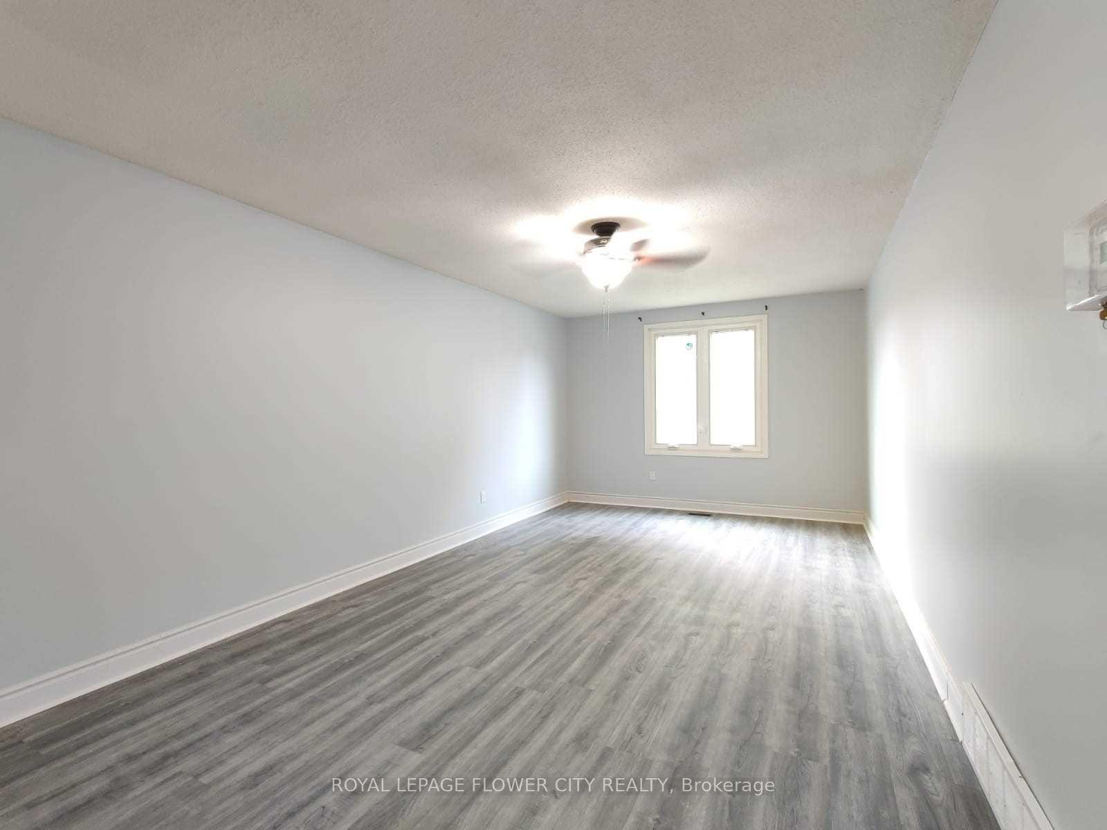 49 Mccrae Drive, Welland, ON L3C 6C9