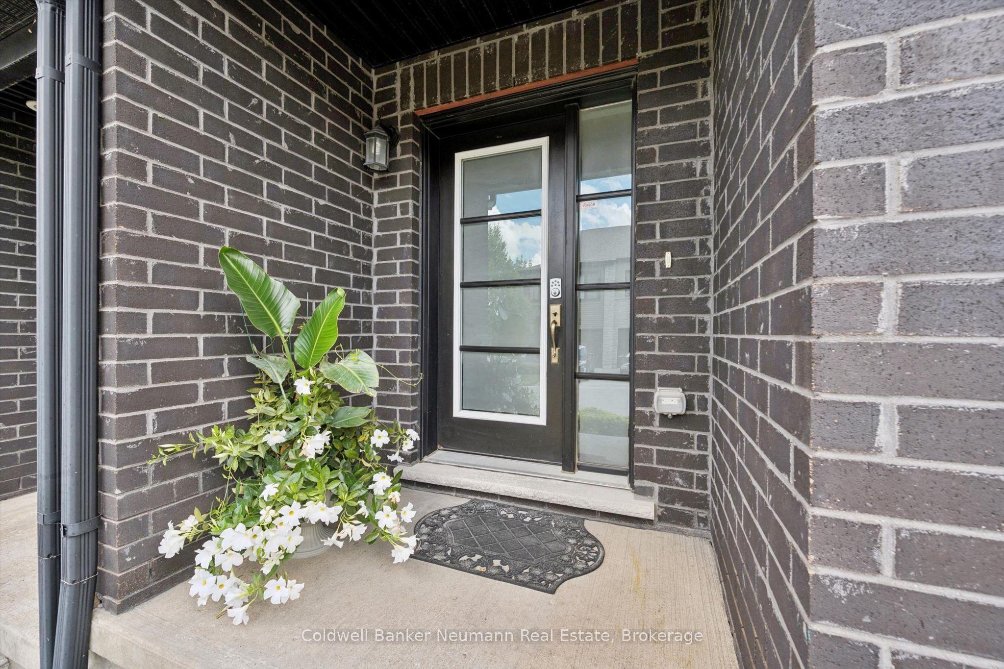 91 Poppy Drive E 3, Guelph, ON N1L 0M6