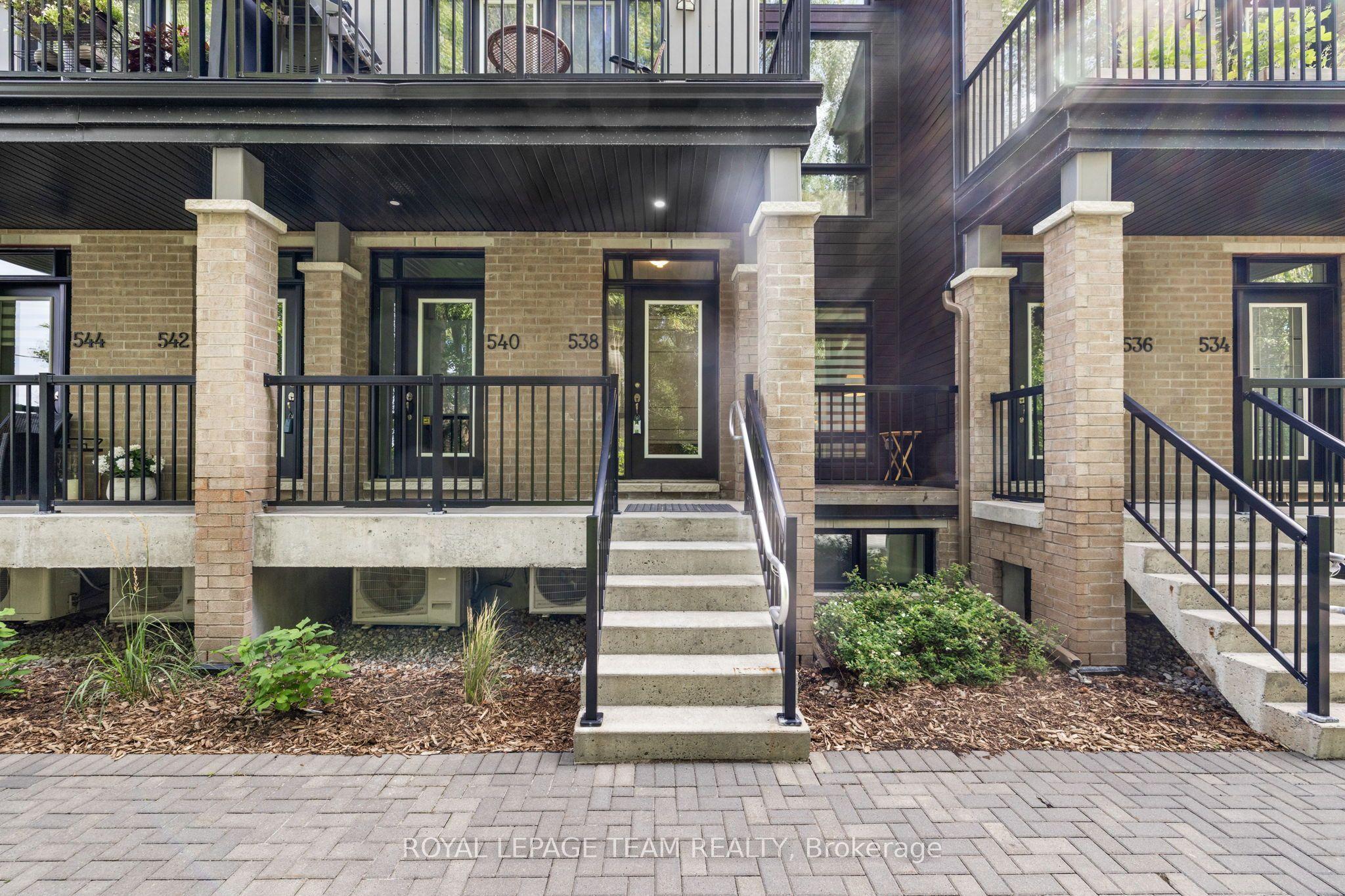 538 Crescendo Private 32, Blossom Park - Airport and Area, ON K1X 0E4