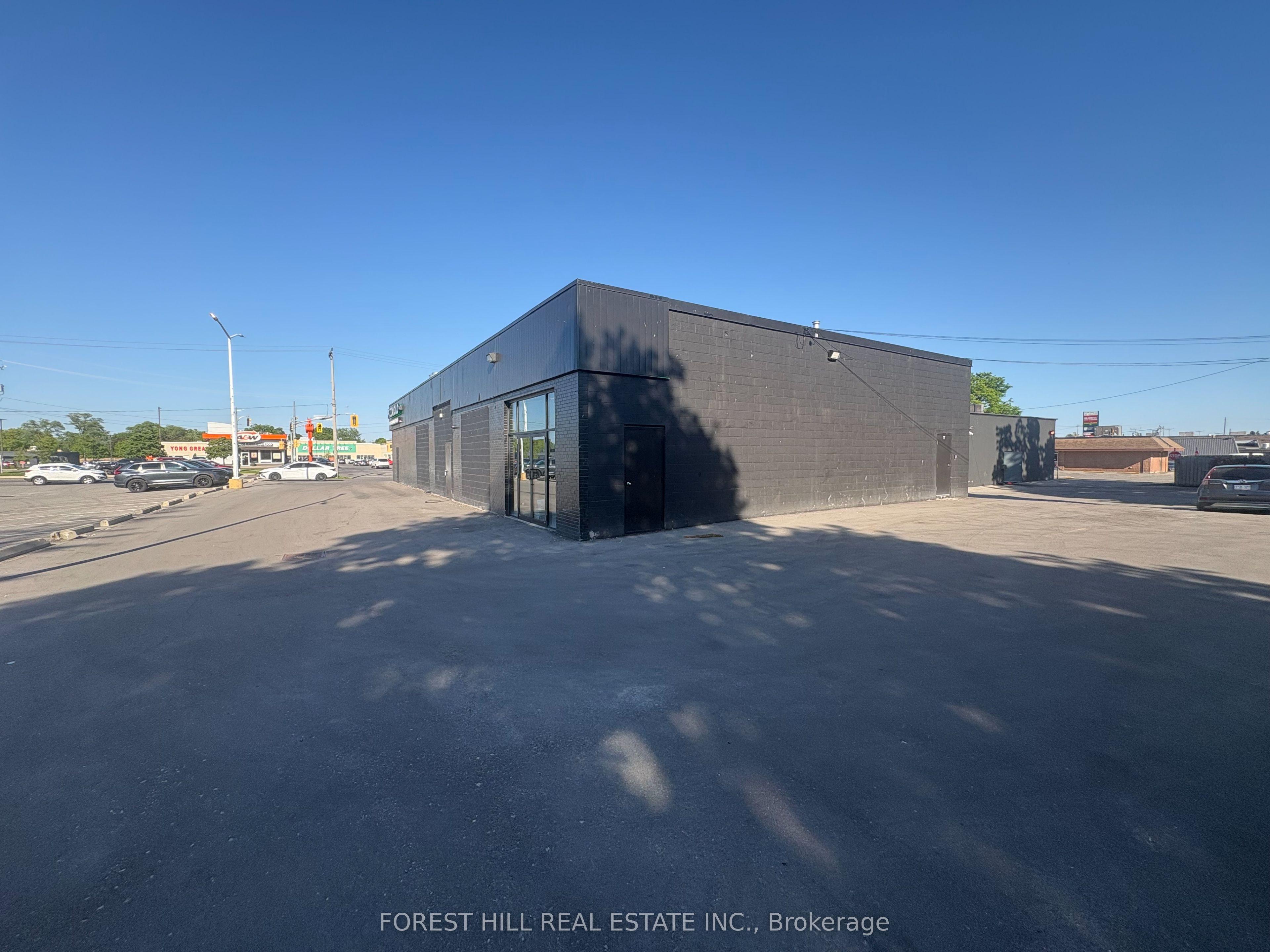 61 King George Road 3, Brantford, ON N3R 5K2