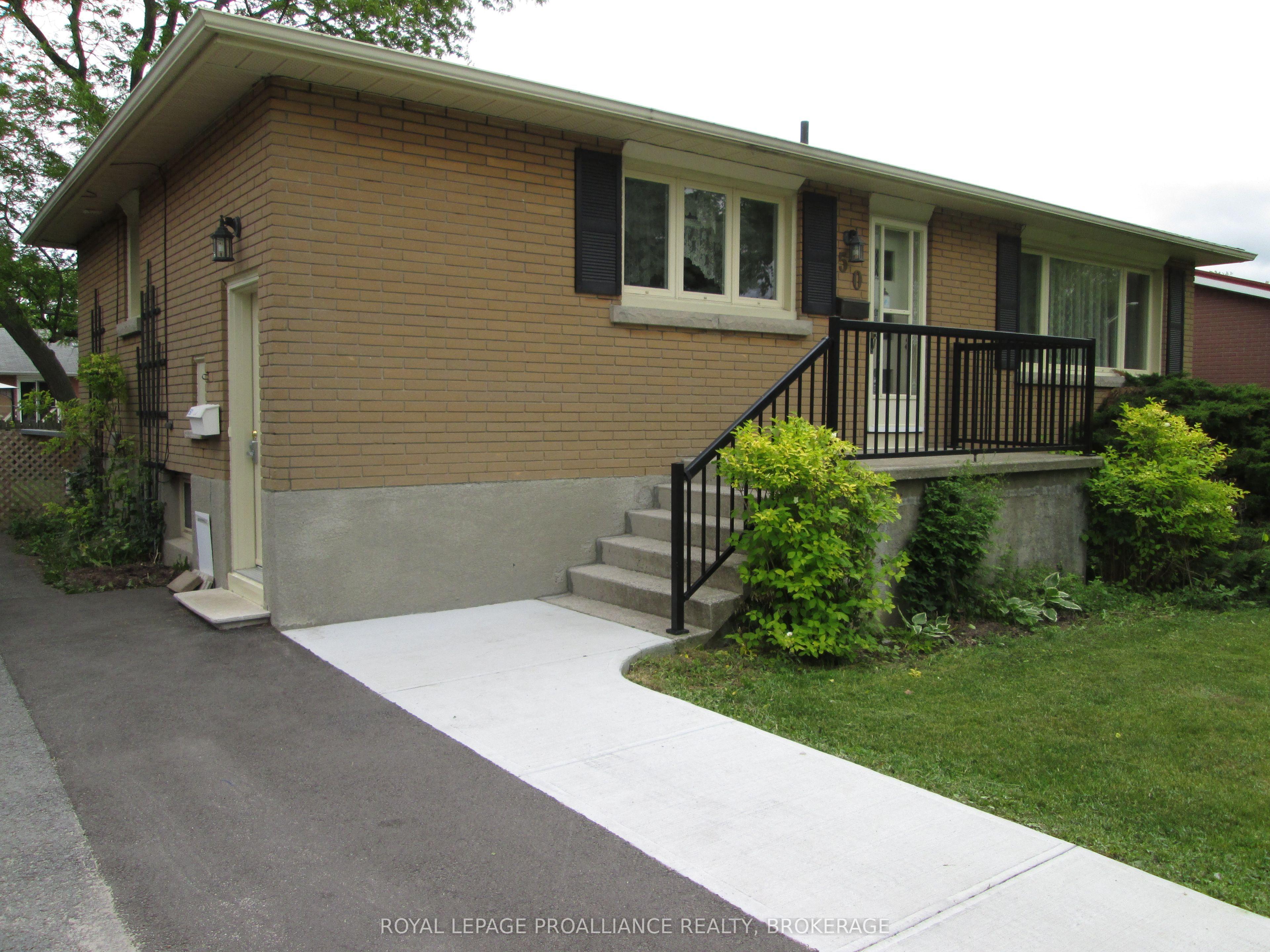 50 Campbell Crescent, Kingston, ON K7M 1Z5