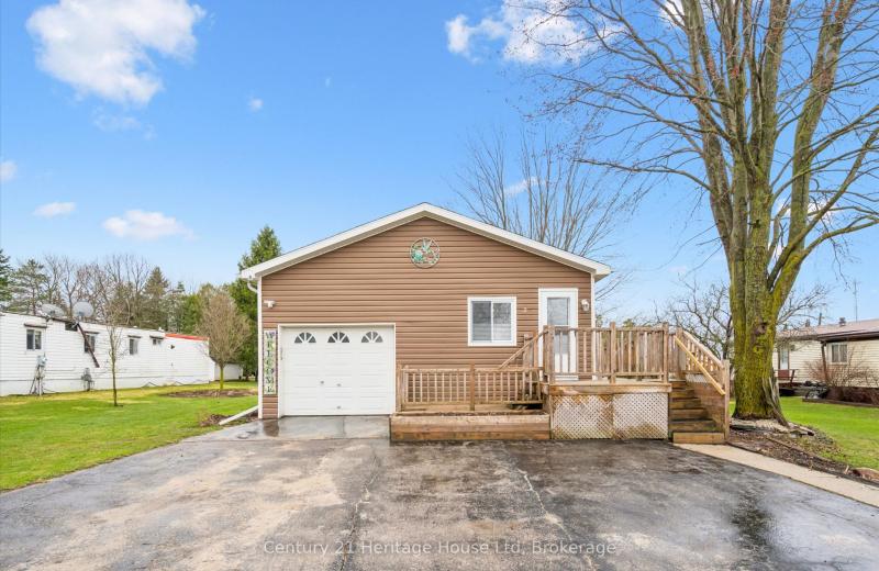 25 Fourth Avenue, Wellington North, ON N0G 2K0