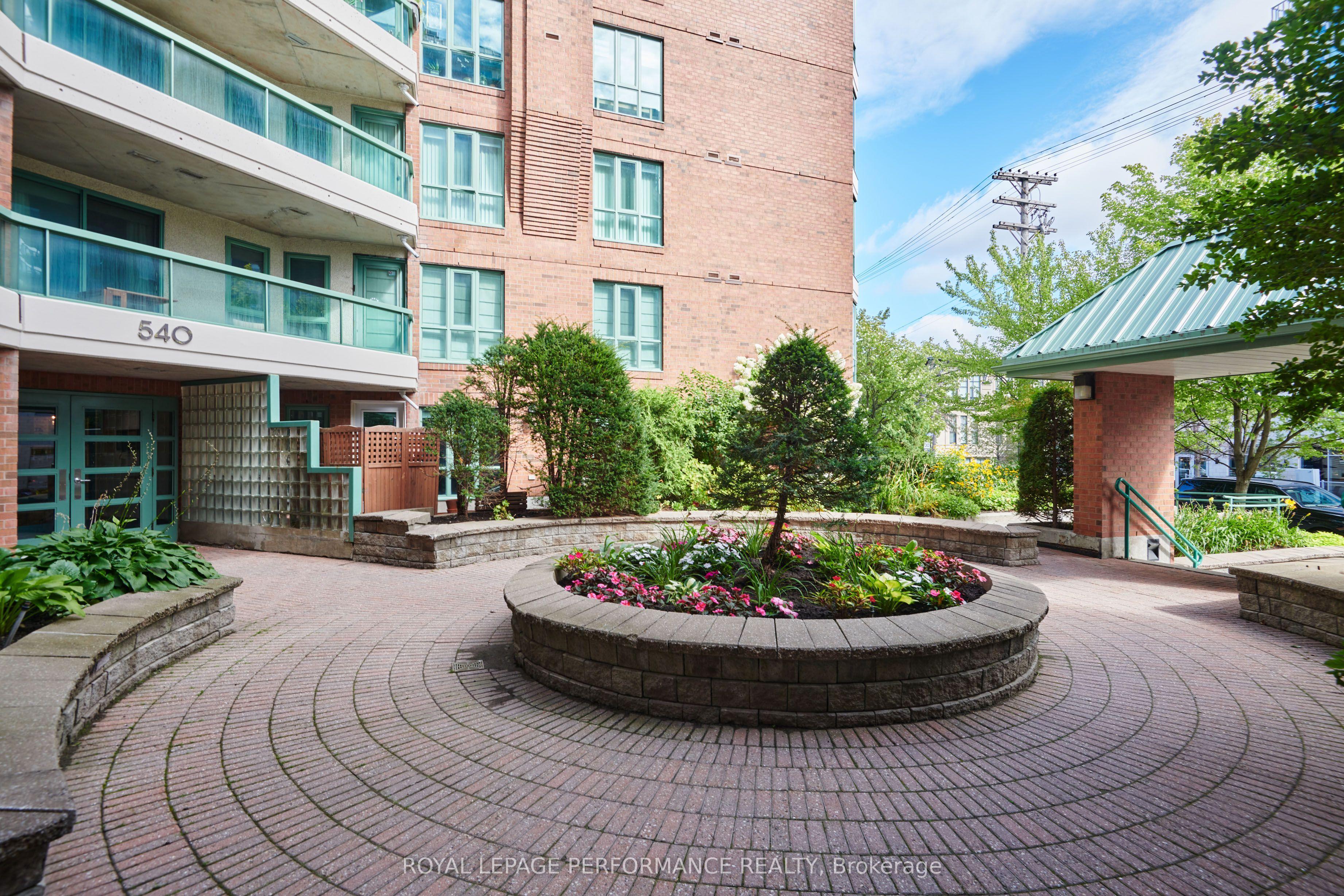 540 Cambridge Street South Street S 408, Dows Lake - Civic Hospital and Area, ON K1S 5N3