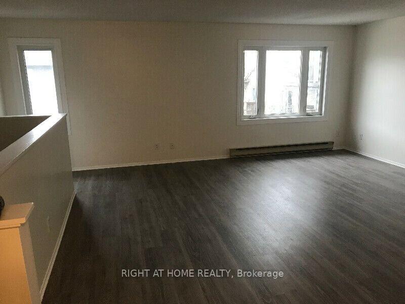 1035 Cummings Avenue B, Cyrville - Carson Grove - Pineview, ON K1J 9K5