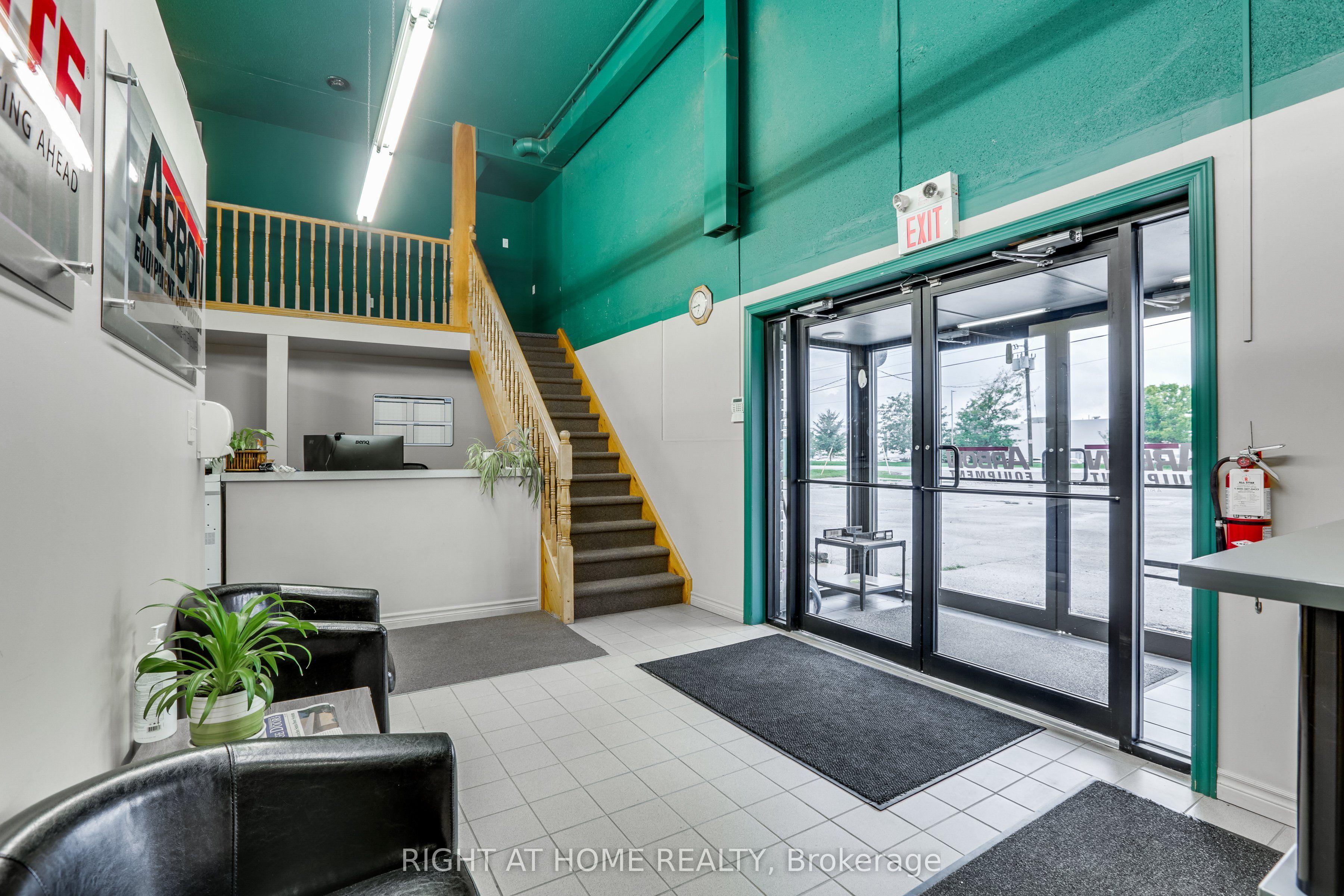 1464 N Crumlin Side Road, London East, ON N5V 1S1