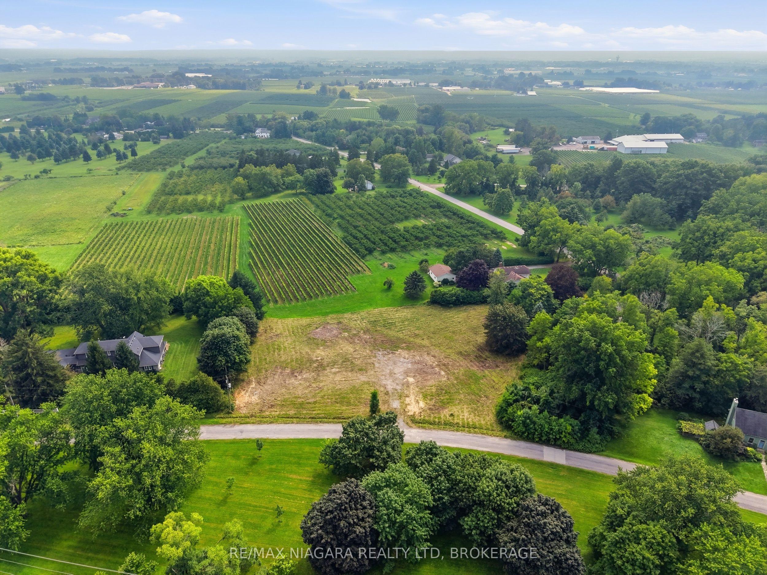 1611 Lakeshore Road, Niagara-on-the-Lake, ON L0S 1J0