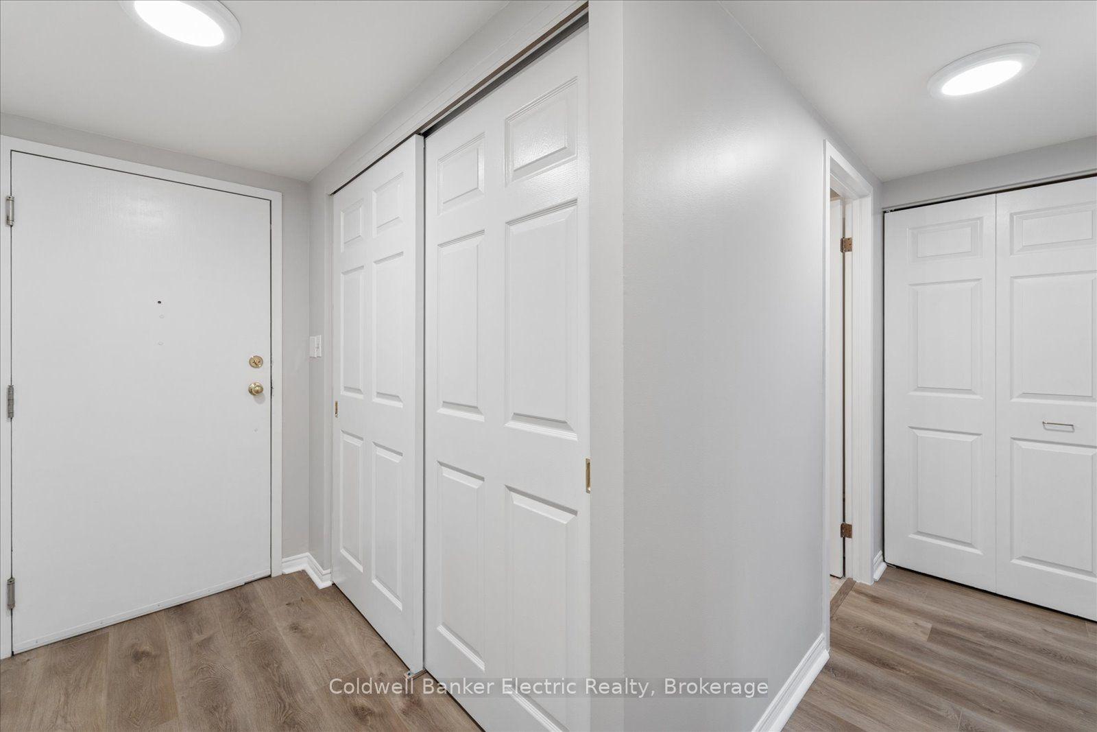 40 Auburn Street 206, Peterborough, ON K9H 2G2