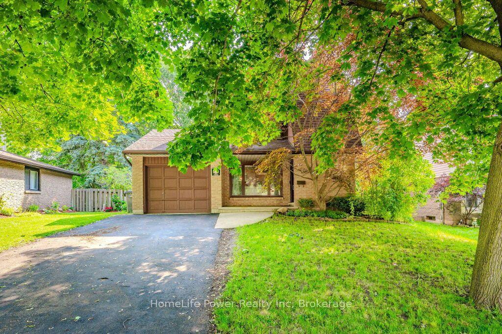 40 Ferman Drive, Guelph, ON N1H 7E1