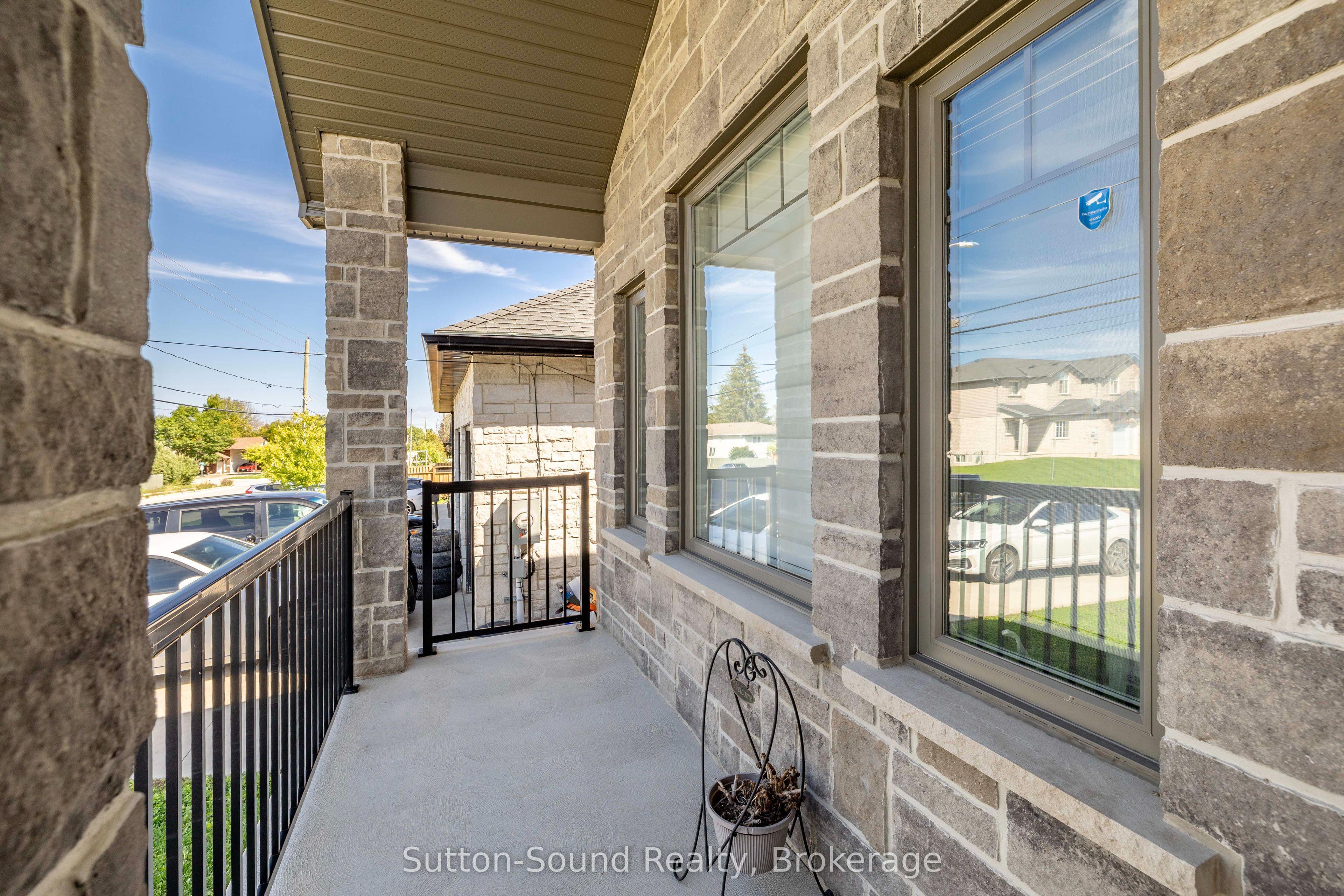 2545 9th Avenue E, Owen Sound, ON N4K 3H4