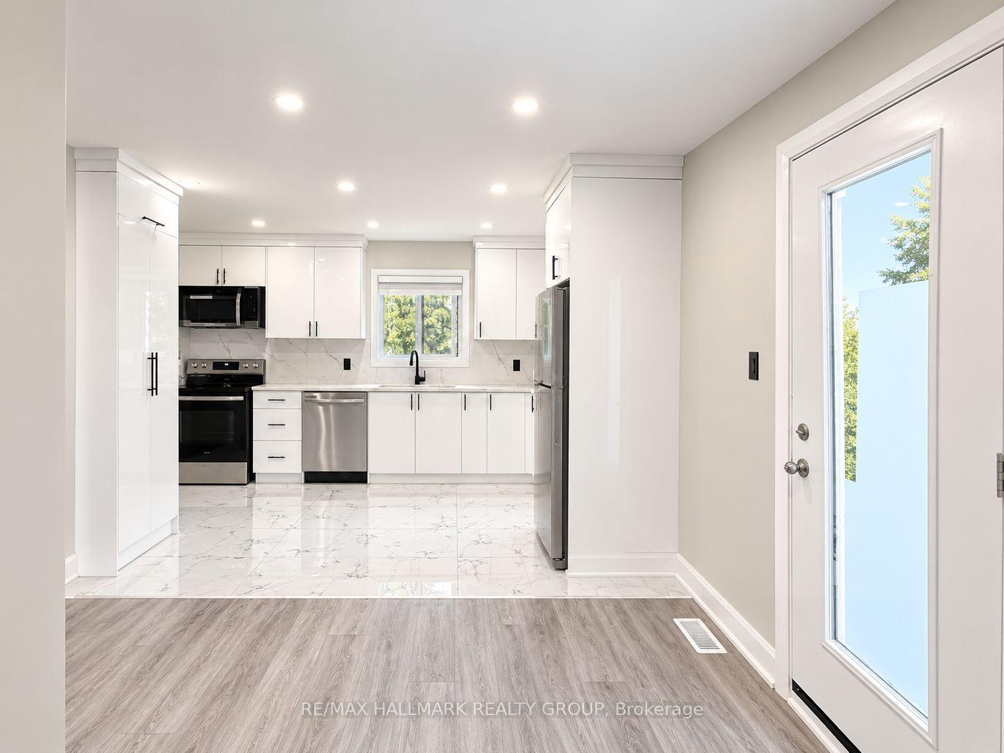 131 Camelia Avenue 3A, Manor Park - Cardinal Glen and Area, ON K1K 2X5