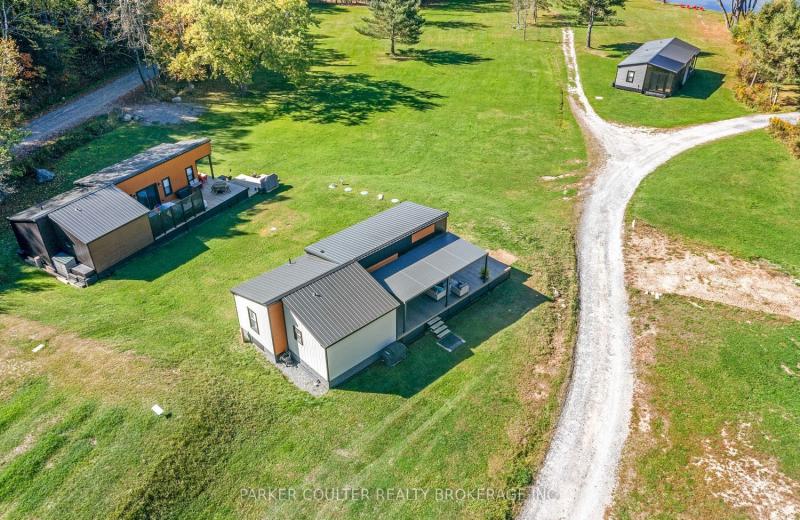 1366 Rosseau Lake Rd 2, Muskoka Lakes, ON P0B 1J0