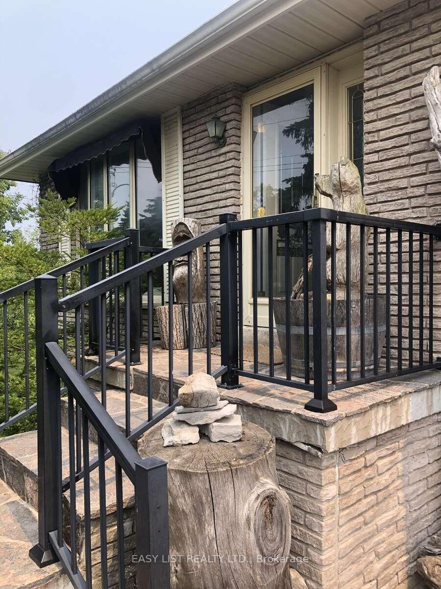 456 Old Surrey Lane, Kawartha Lakes, ON K0M 1A0
