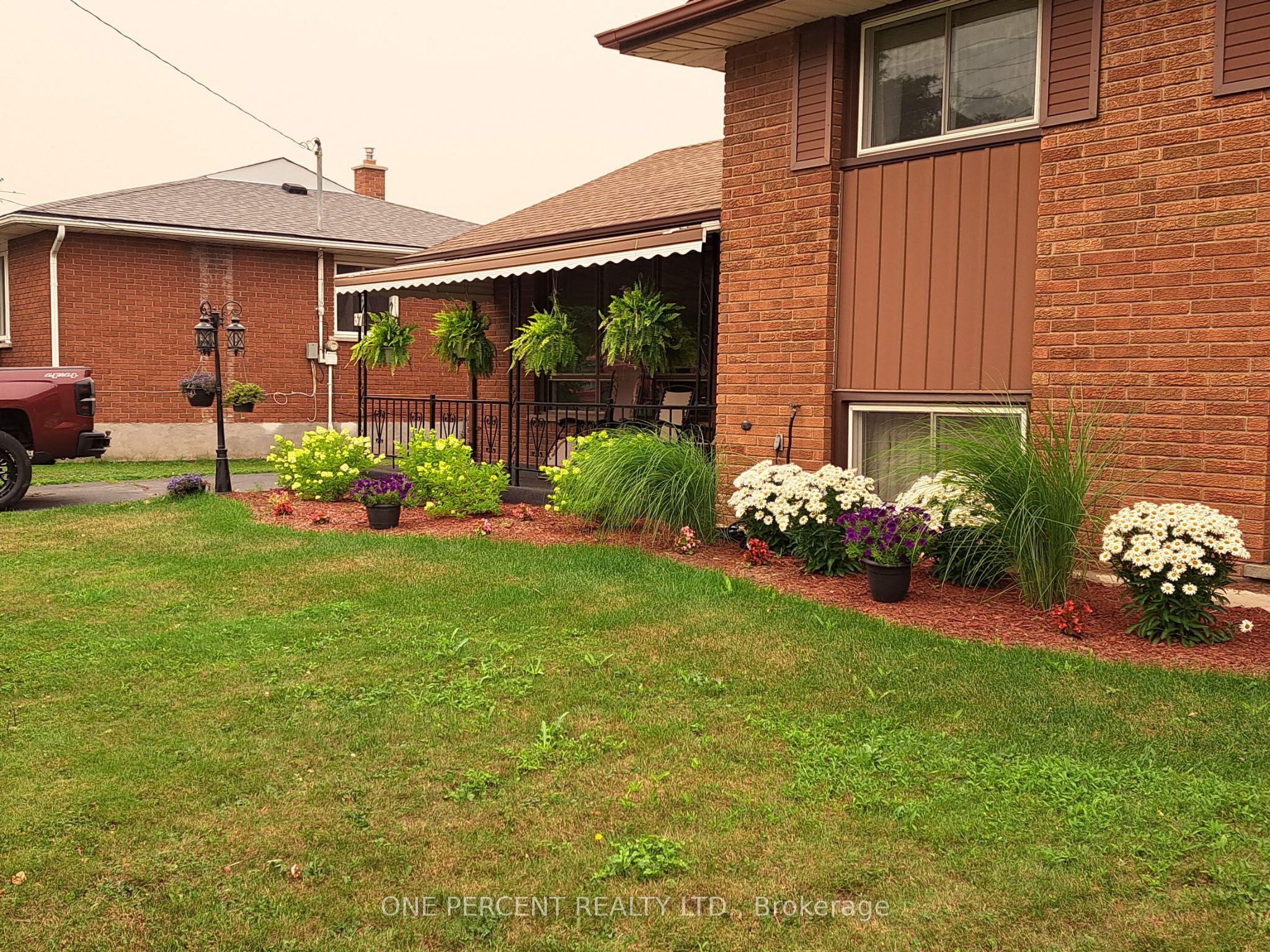 37 Empress Avenue, Welland, ON L3B 1K6
