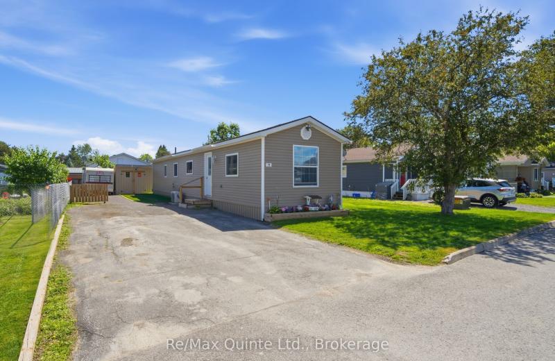 11 GROUSE Lane, Quinte West, ON K8N 4Z3