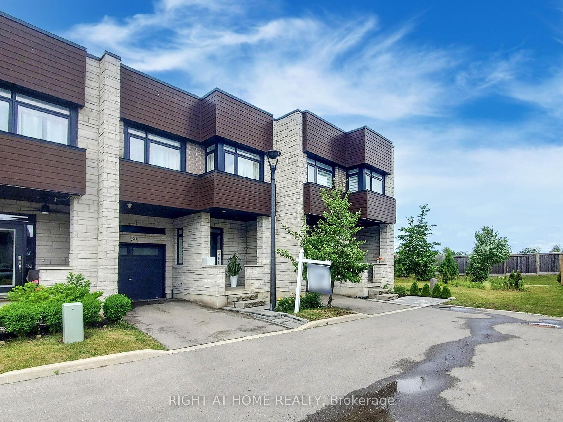 35 Midhurst Heights 30, Hamilton, ON L8J 0K9