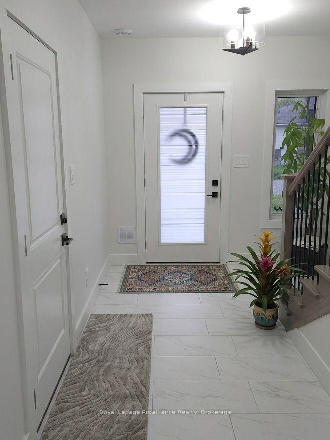 33 Huffman Road, Quinte West, ON K0K 2C0