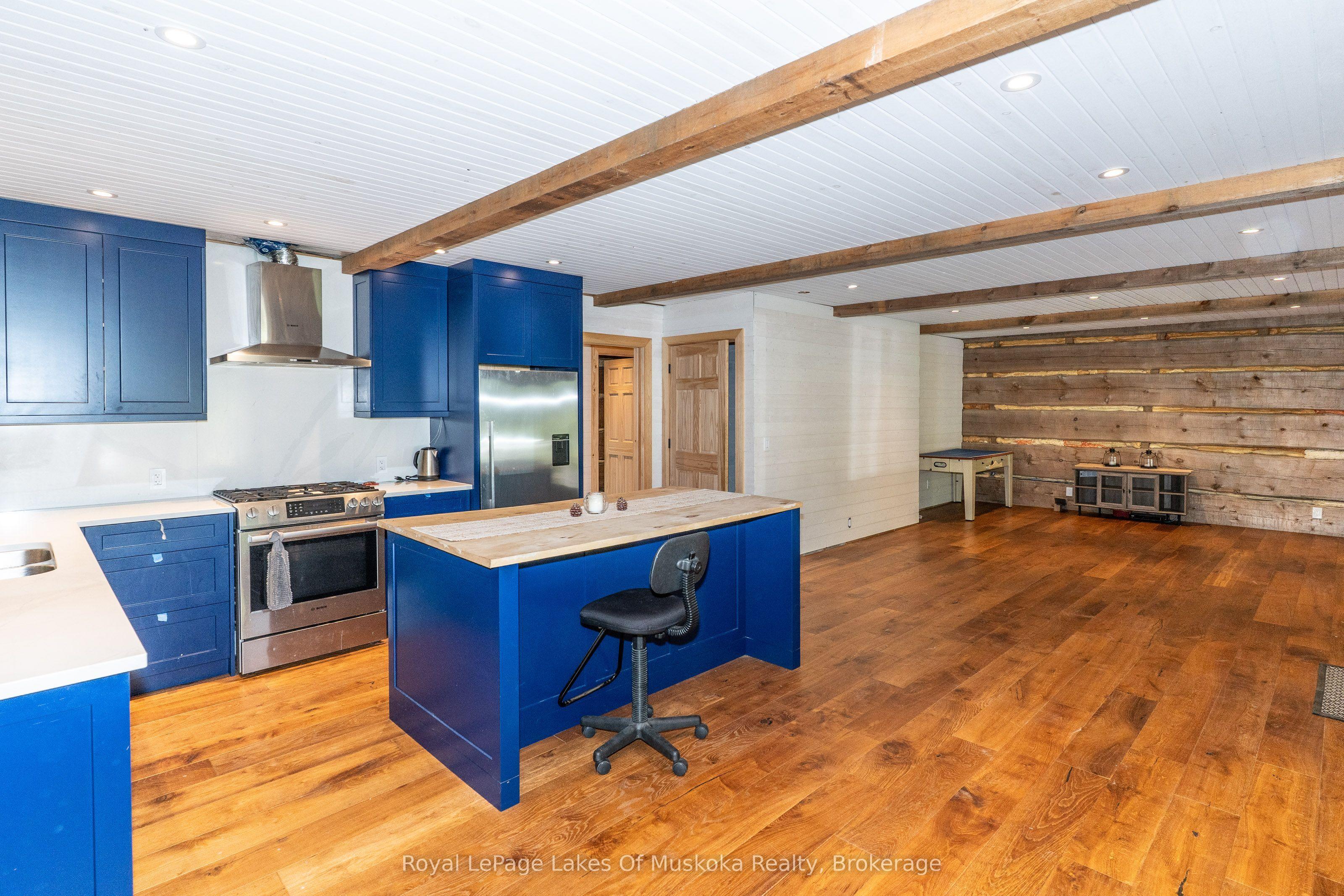 1029 Whiteside Road, Muskoka Lakes, ON P0B 1J0