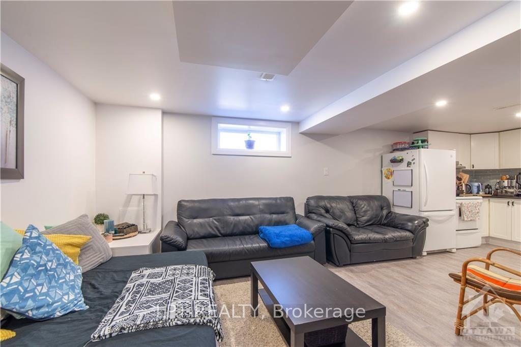 658 Sherbourne Road 2, Carlingwood - Westboro and Area, ON K2A 3H3