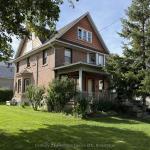 31 Pine Street N, Thorold, ON L2V 2P1
