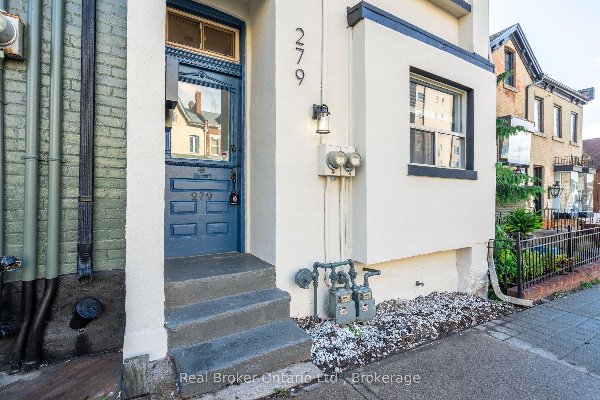 279 Main Street W 2, Hamilton, ON L8P 1J7