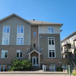 334 Everest Private B, Elmvale Acres and Area, ON K1G 4E4