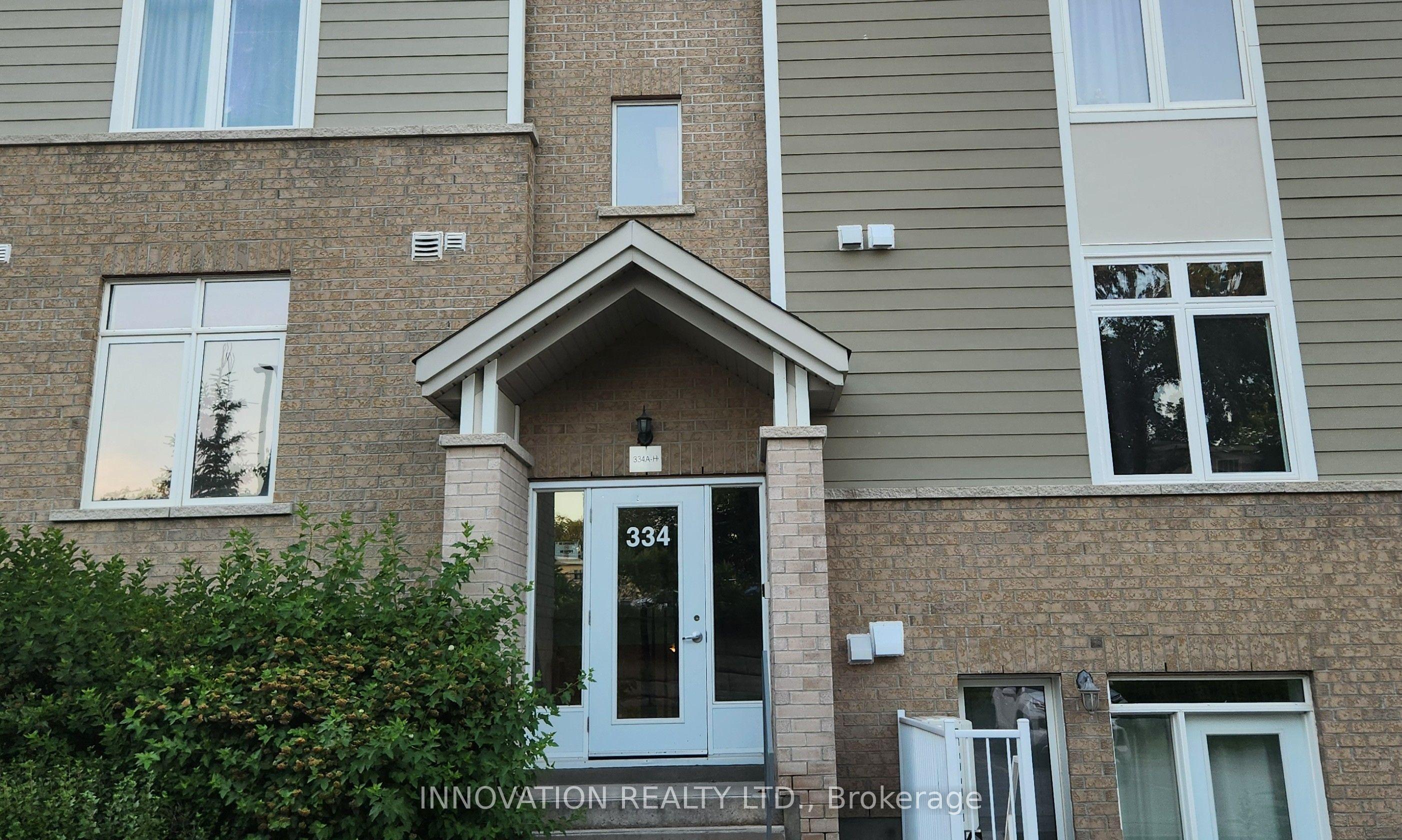 334 Everest Private B, Elmvale Acres and Area, ON K1G 4E4