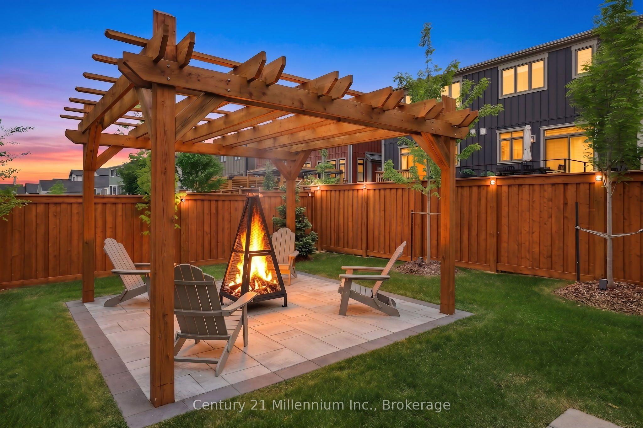 131 Courtland Street, Blue Mountains, ON L9Y 0R4