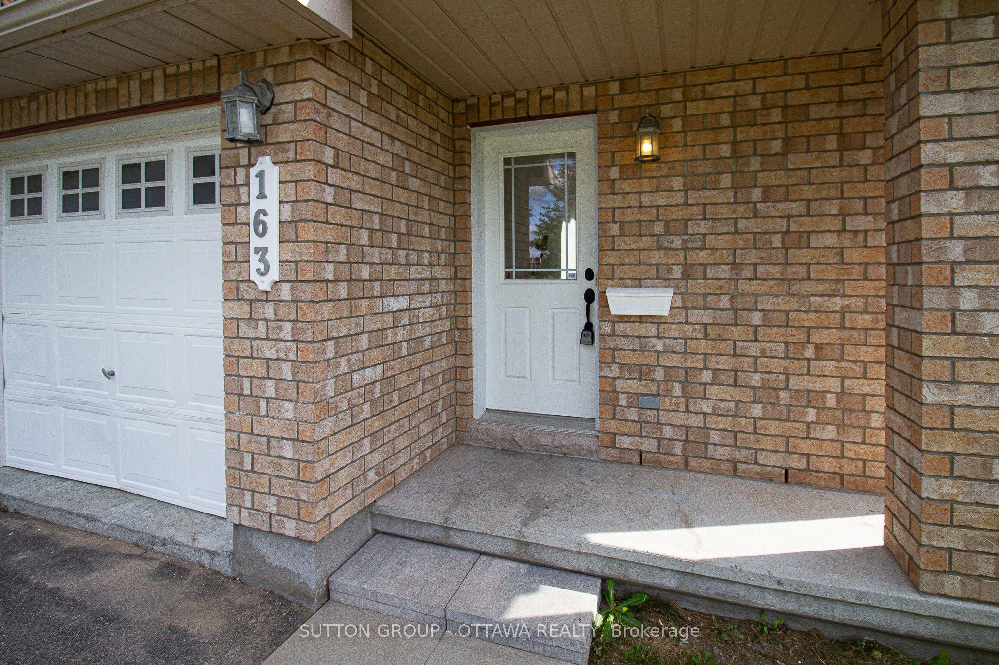 163 Silvermoon Crescent, Orleans - Cumberland and Area, ON K4A 0P5