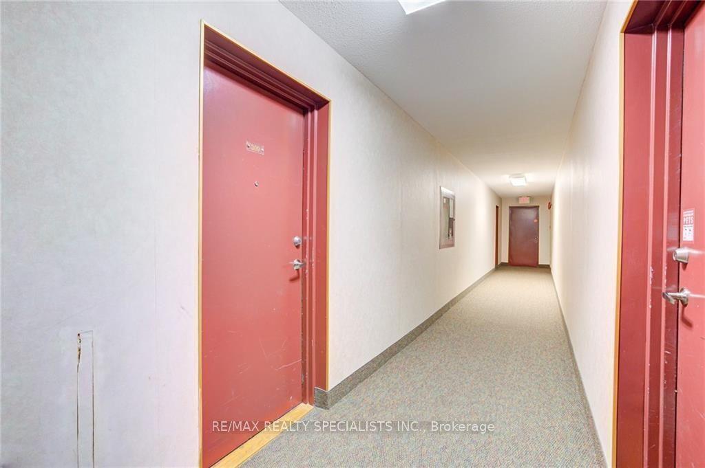1100 Courtland Avenue 309, Kitchener, ON N2C 2H9