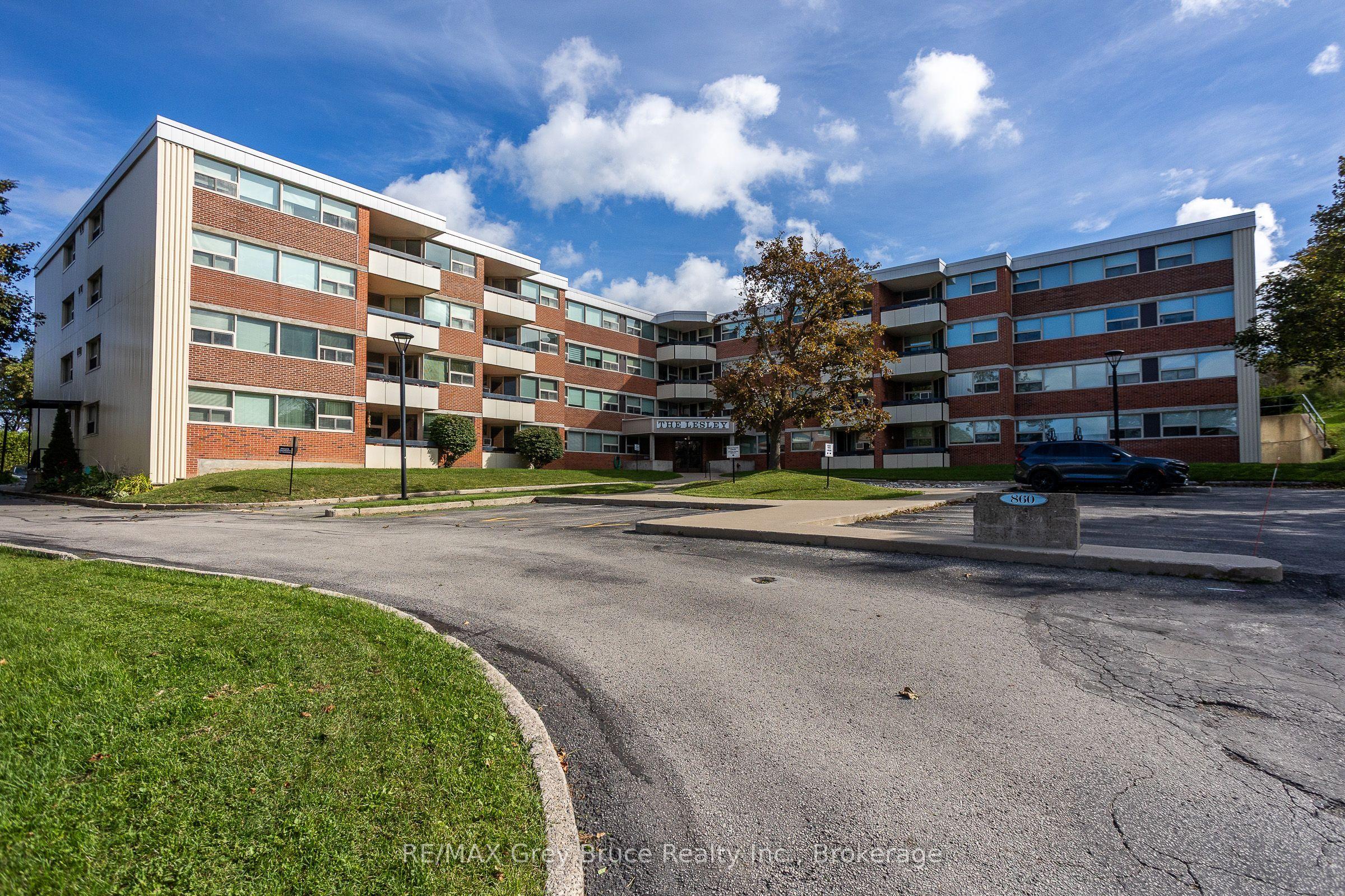 860 9 Street E 401, Owen Sound, ON N4K 1R2