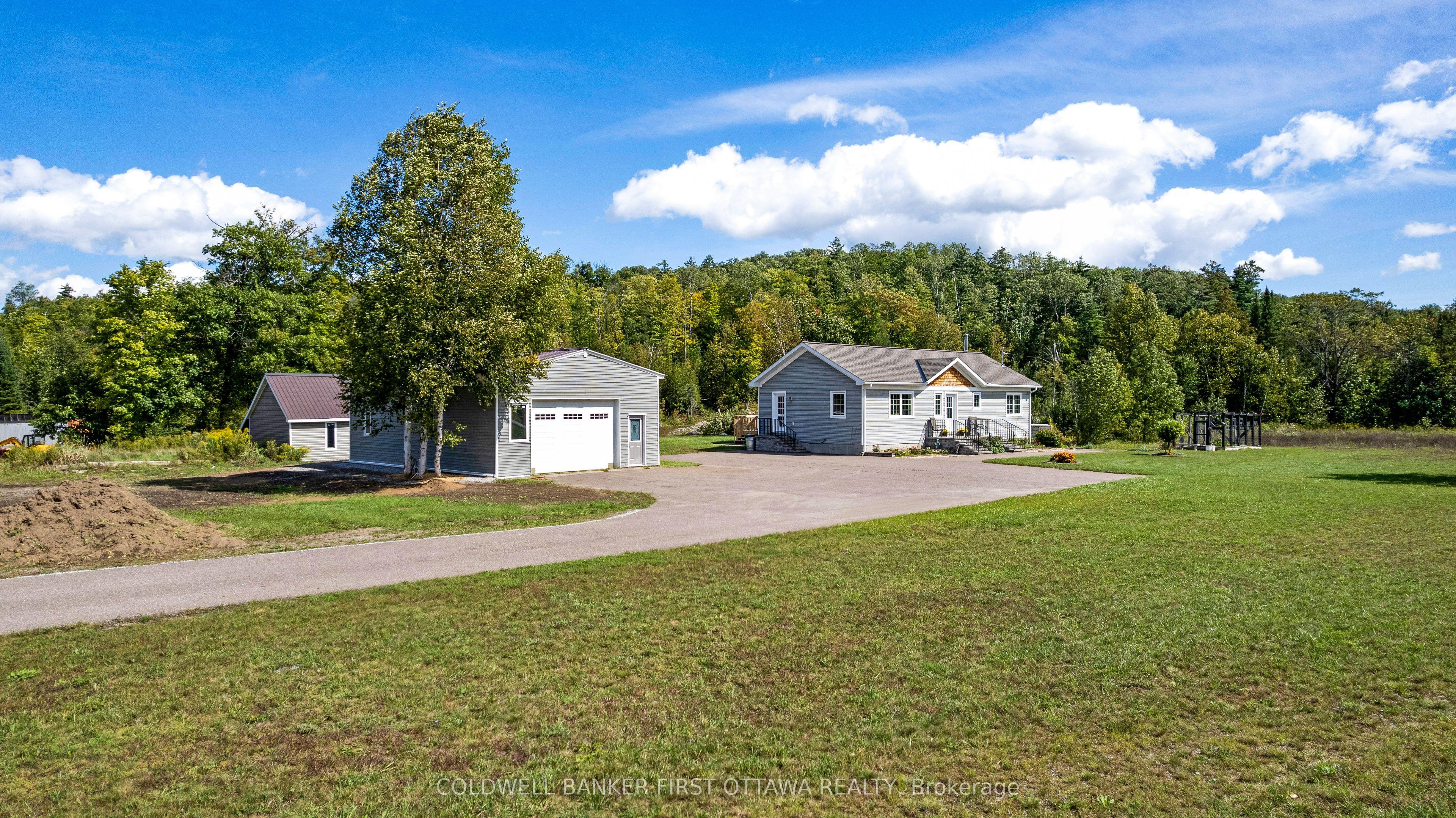 8688 Highway 511, Lanark Highlands, ON K0G 1K0