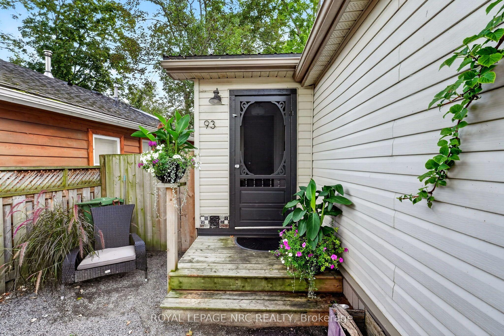 93 Lincoln Road E, Fort Erie, ON L0S 1B0