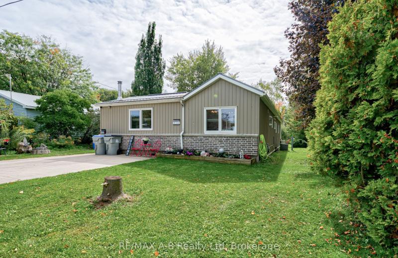 195 Cedar Road, Perth East, ON N5A 6S6