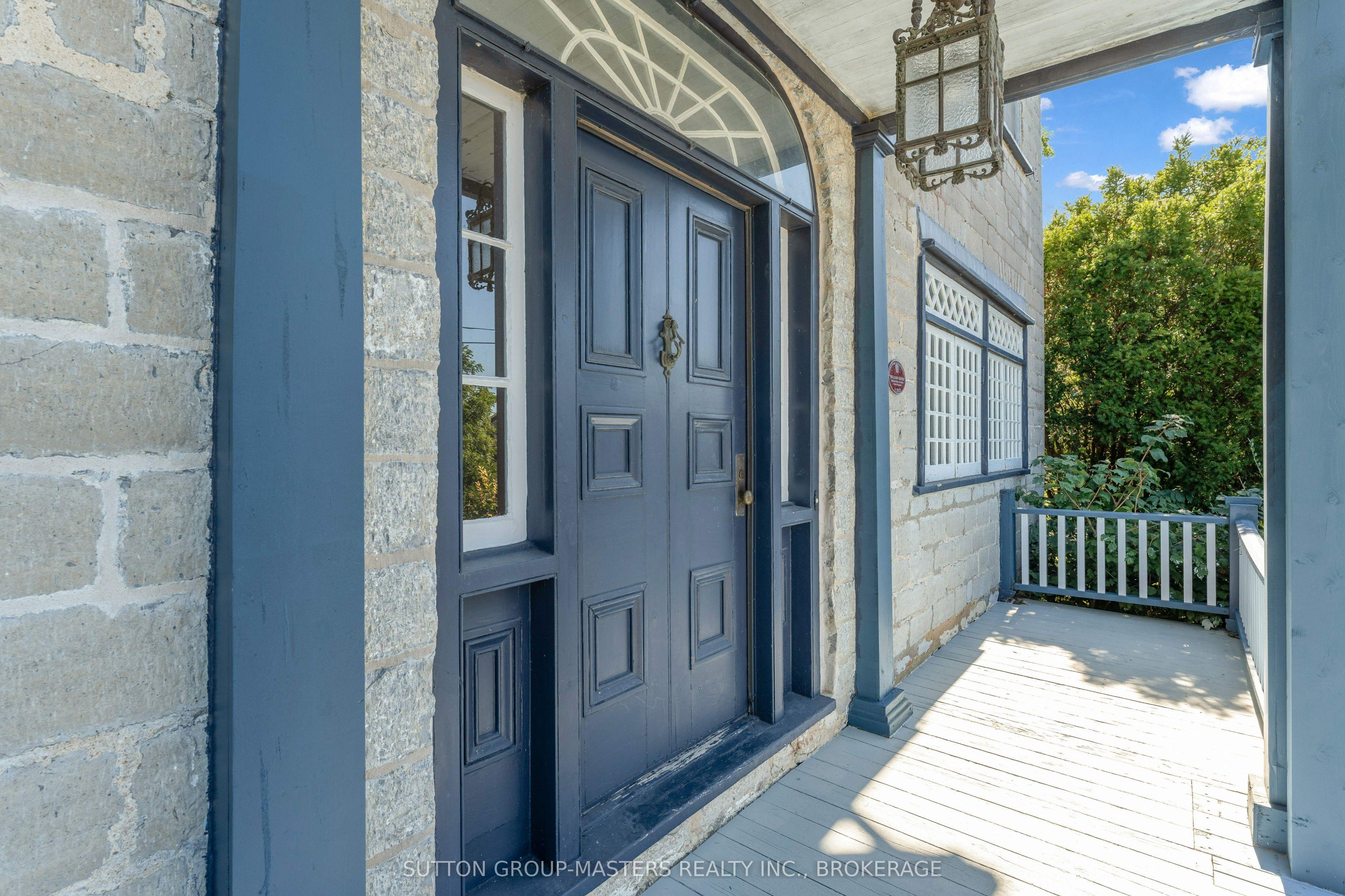 202 Main Street, Kingston, ON K7K 5S3
