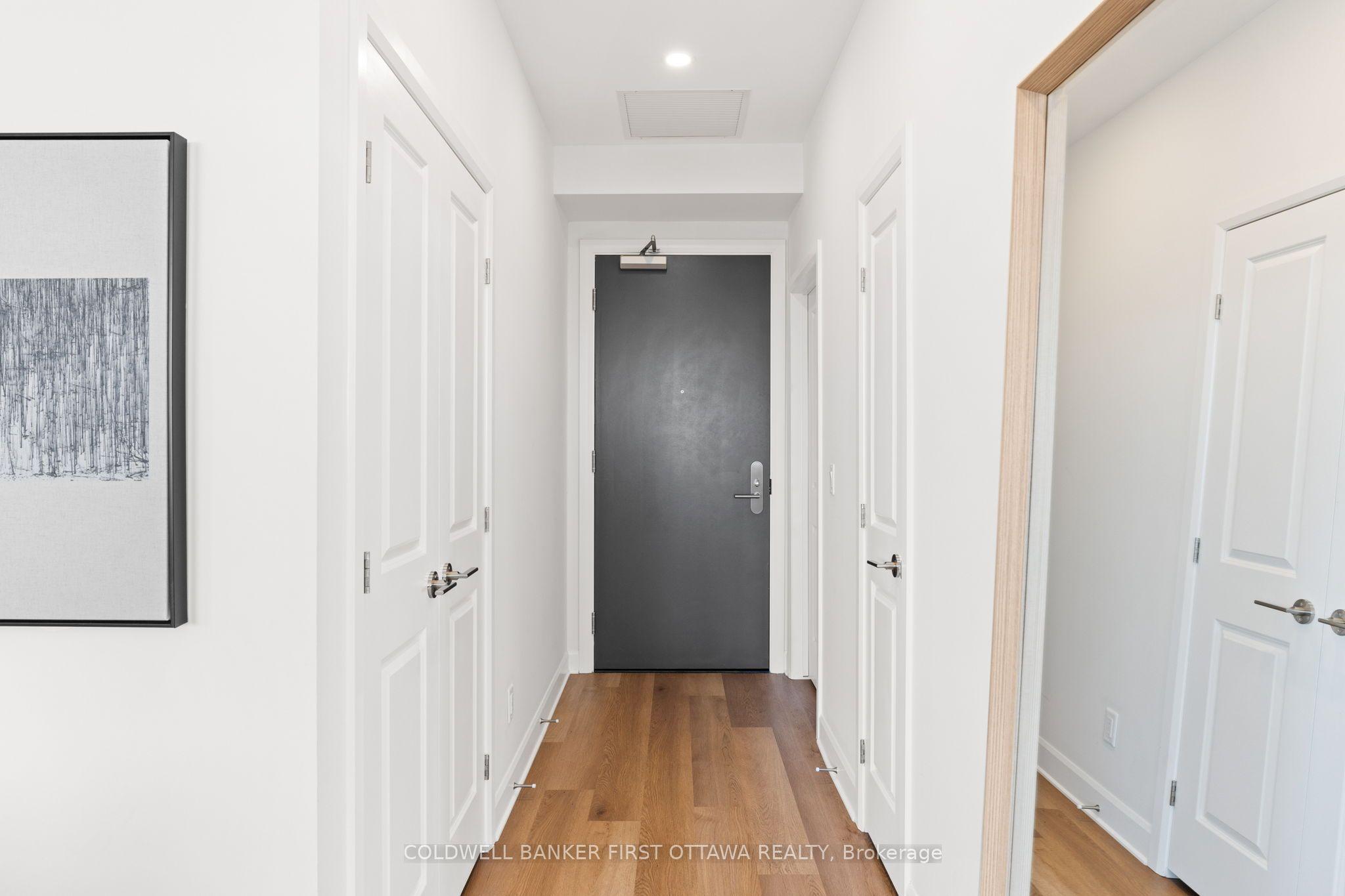 3000 TAWADINA Road 304, Manor Park - Cardinal Glen and Area, ON K1K 5B4