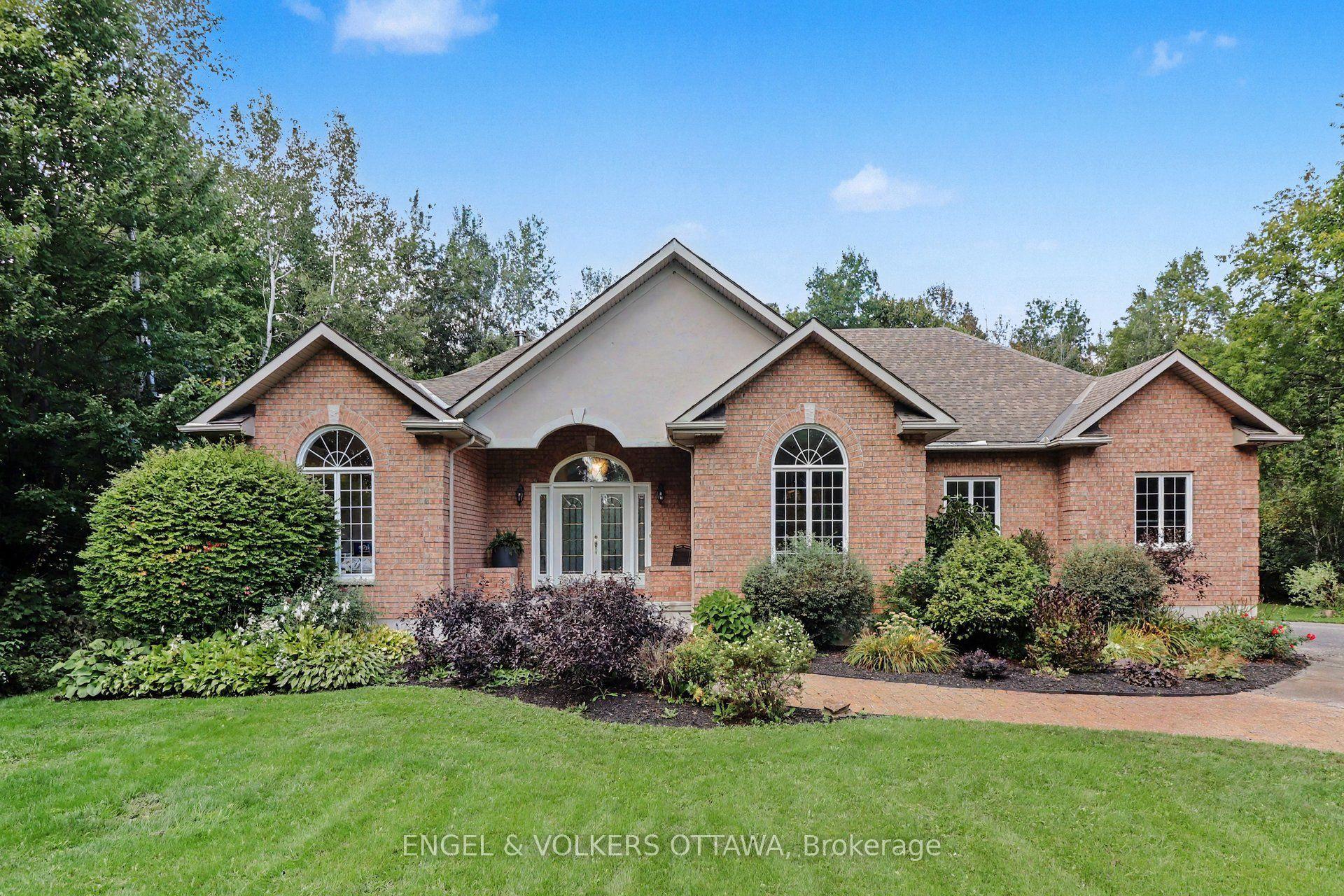 6235 Deermeadow Drive, Greely - Metcalfe - Osgoode - Vernon and Area, ON K4P 1M9