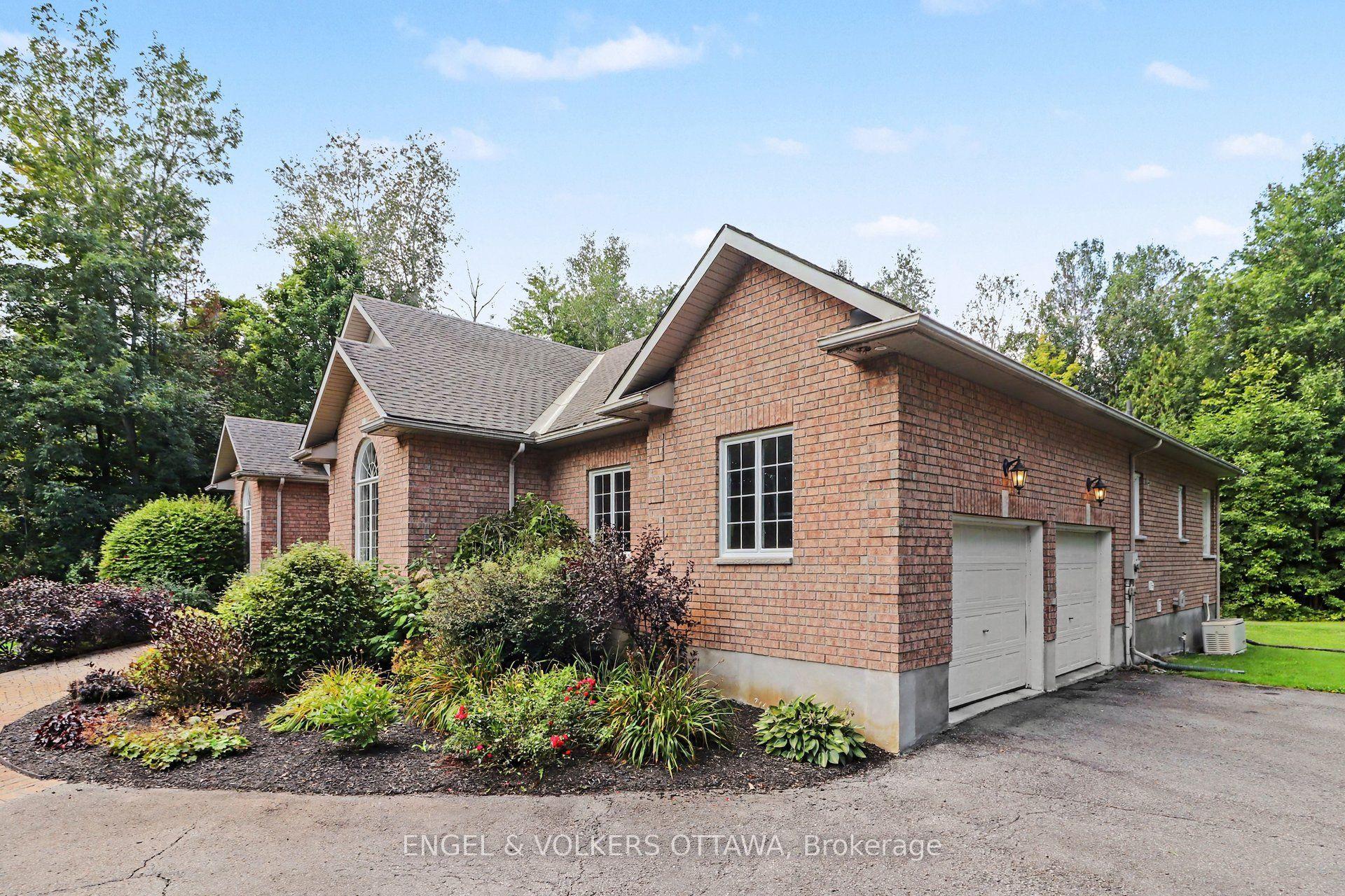 6235 Deermeadow Drive, Greely - Metcalfe - Osgoode - Vernon and Area, ON K4P 1M9