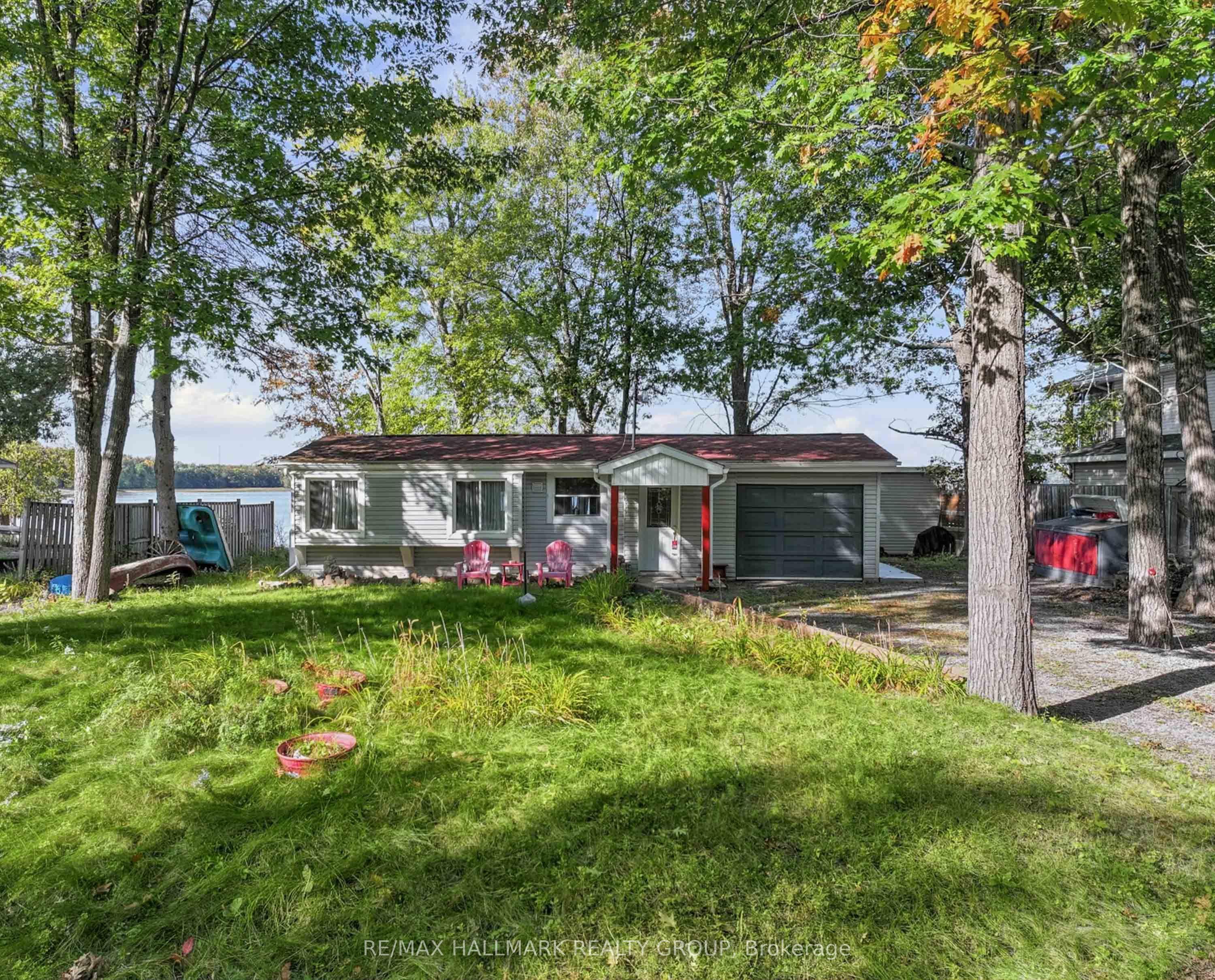 4268 Armitage Avenue, Constance Bay - Dunrobin - Kilmaurs - Woodlawn, ON K0A 1T0