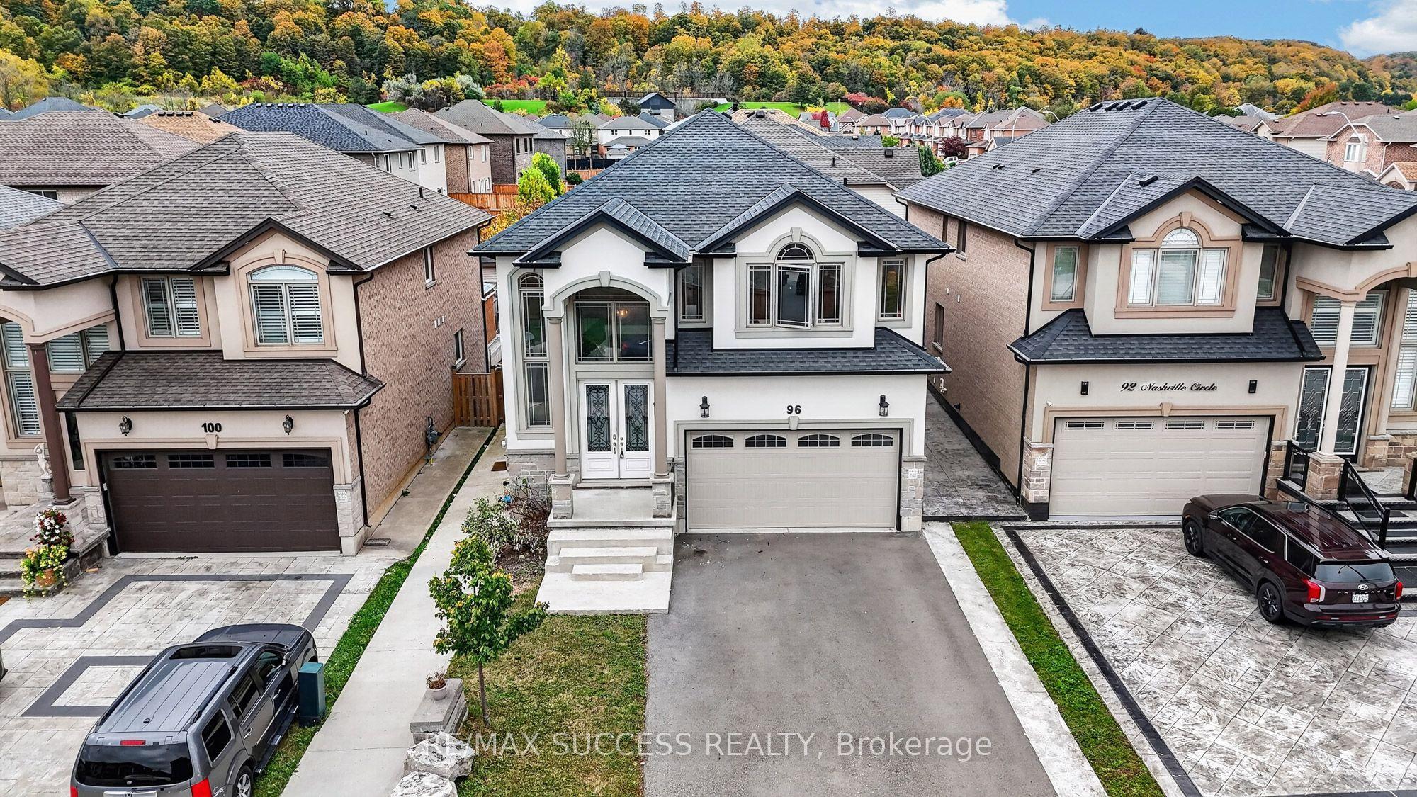 96 Nashville Circle, Hamilton, ON L8G 0B4