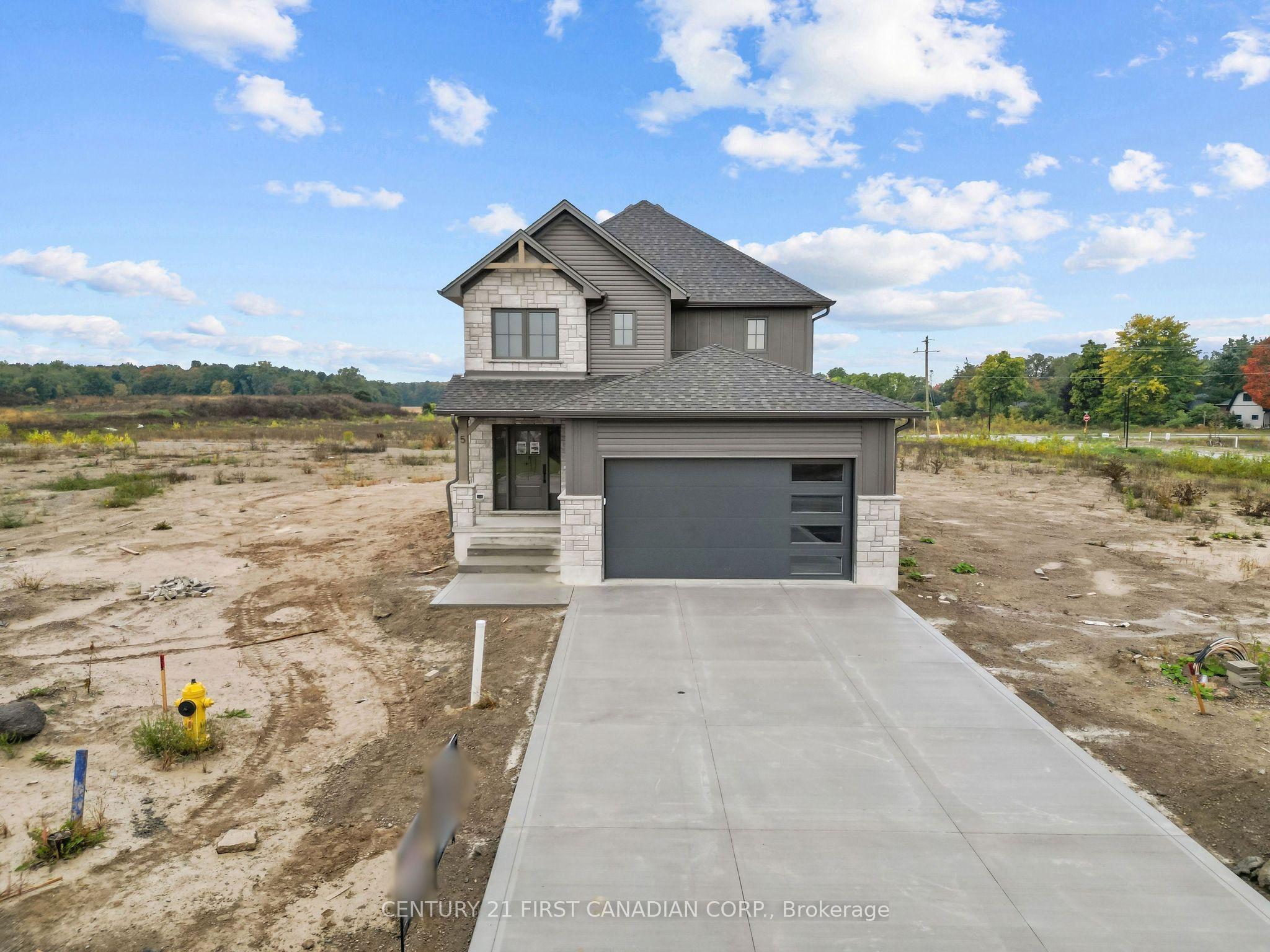 5 Doerr Court, North Middlesex, ON N0M 1A0